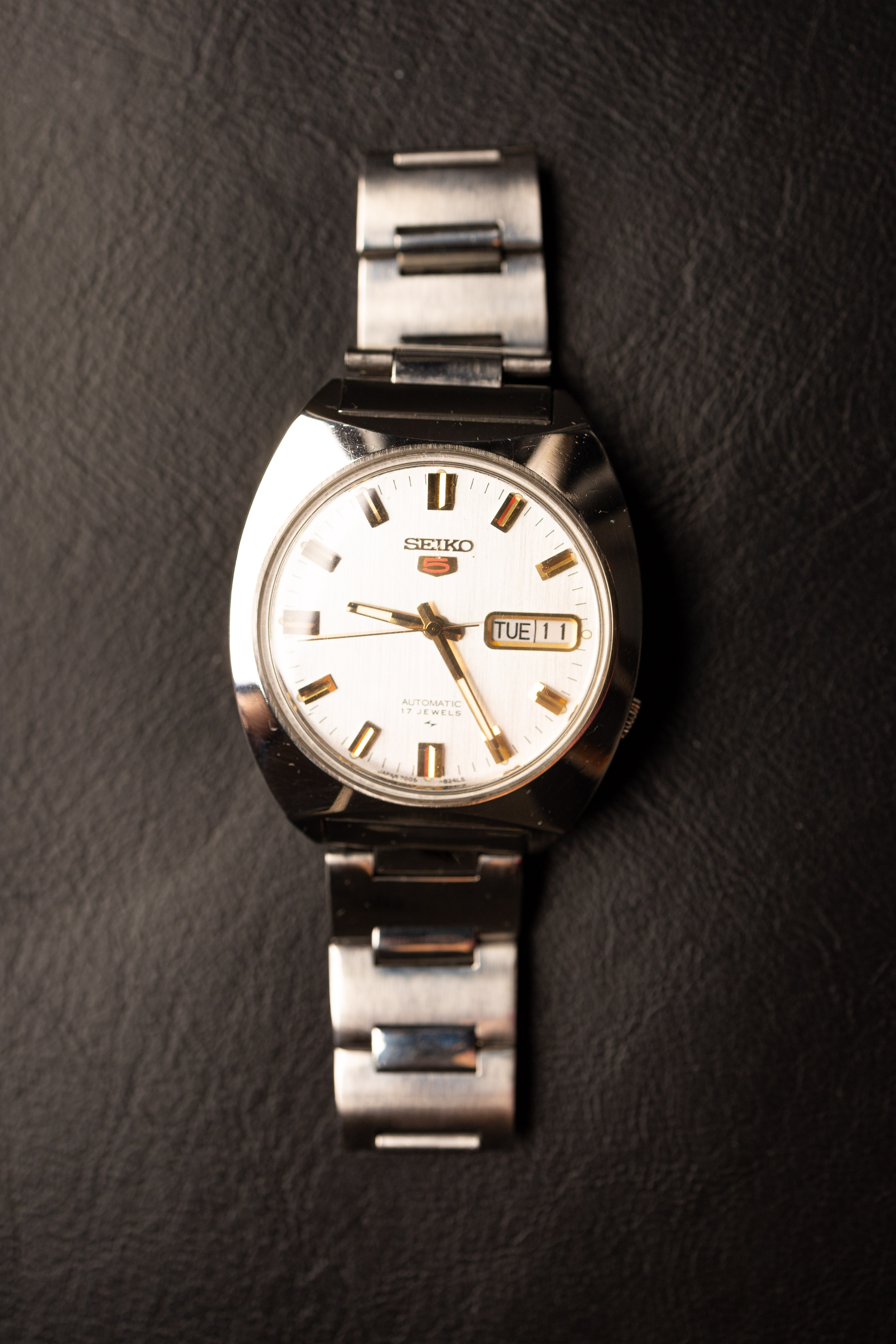 Bulova Tank Dress Watch Men 26mm