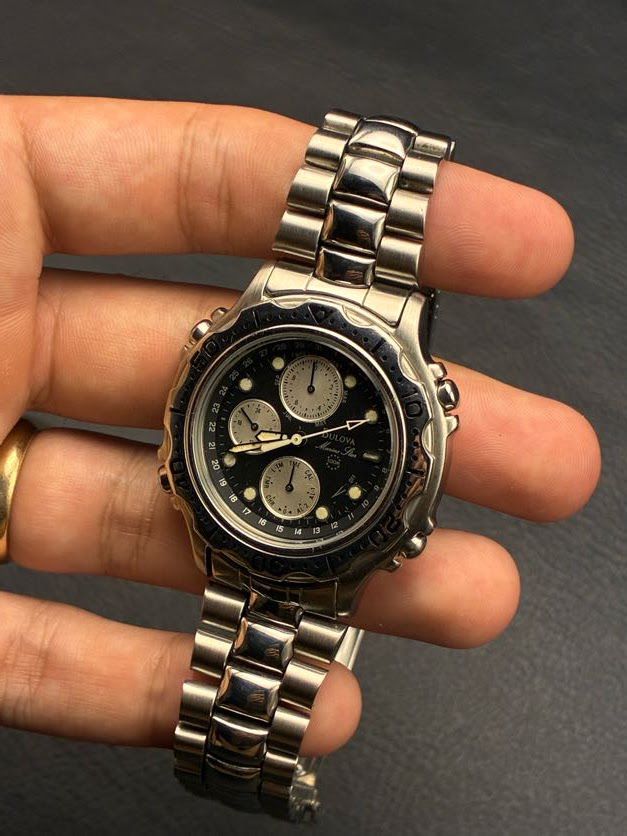 Bulova - Lateral
