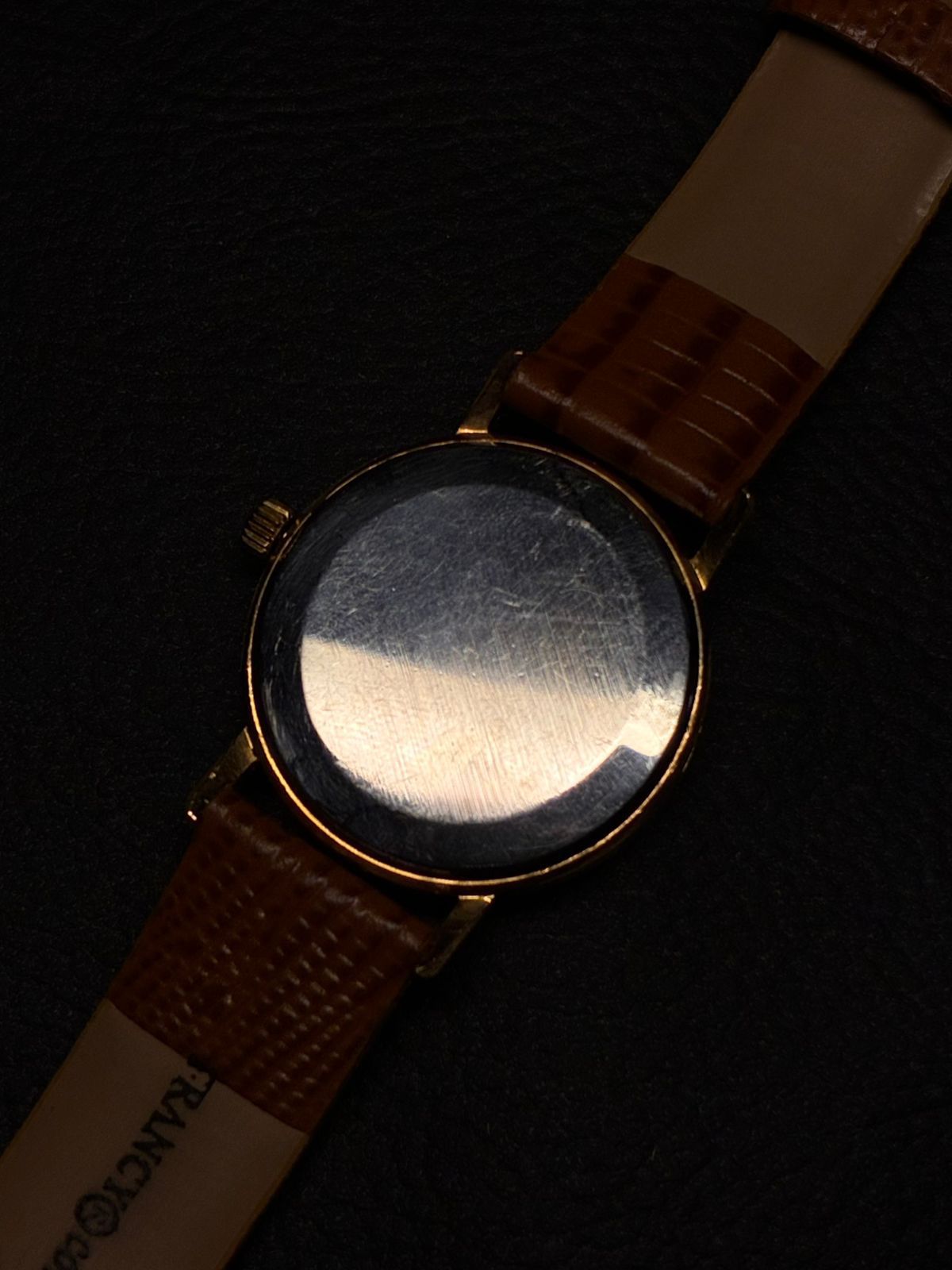Omega Gold - Lateral
