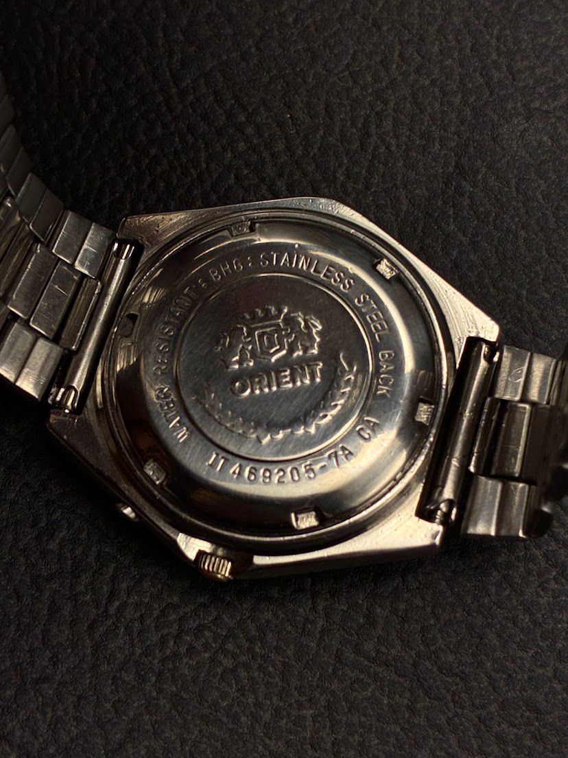 Orient 3 Estrelas Champanhe - Fundo