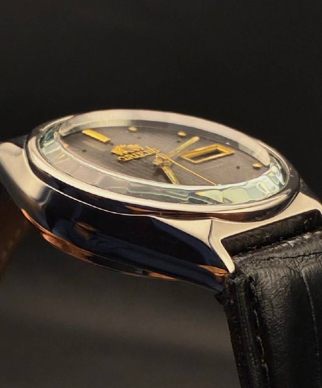 Orient Crystal Faceted Black - Lateral