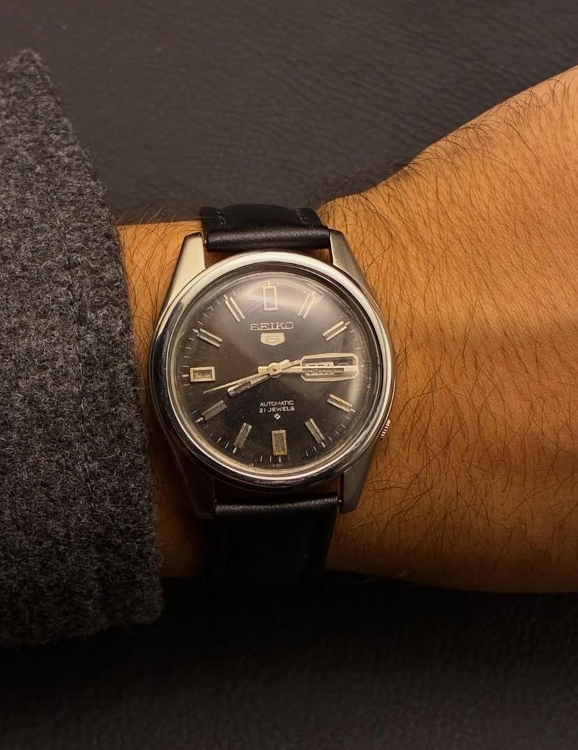 Seiko 5 Automatic Black - Lateral