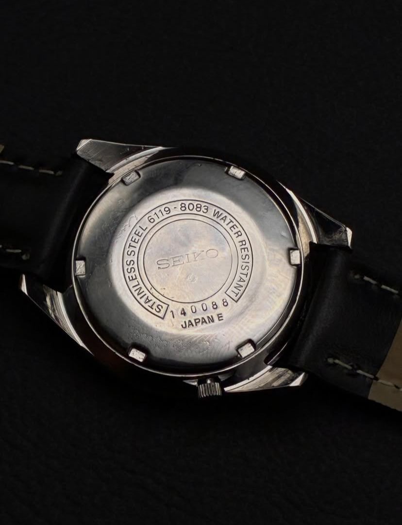Seiko 5 Automatic Black - Fundo