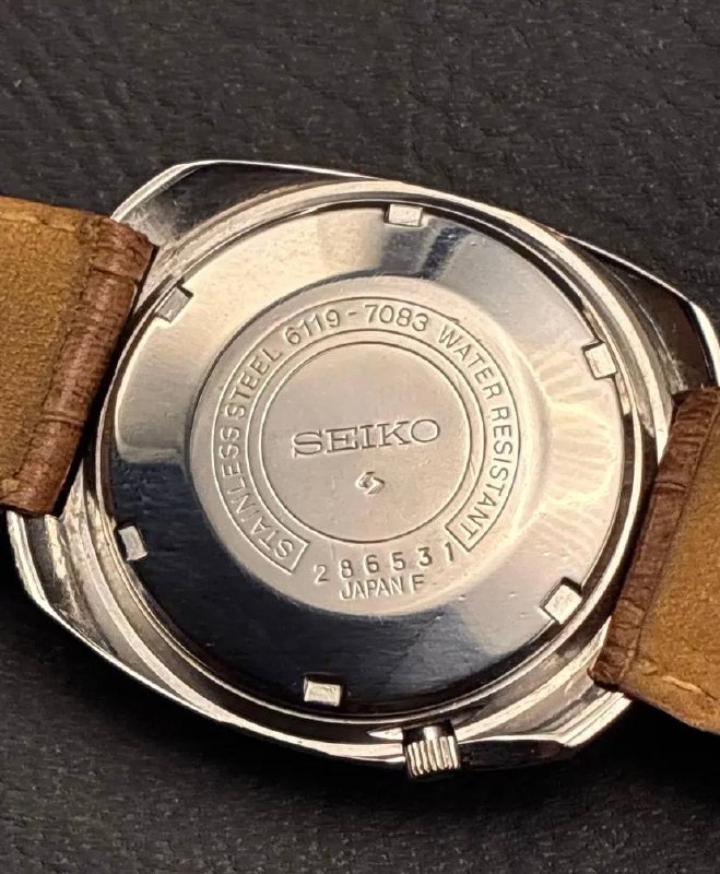 Seiko 5 Cushion Silver - Traseira