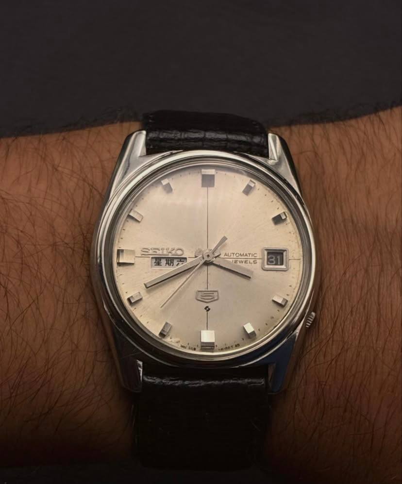 Seiko 5 Japan Kanji - Lateral