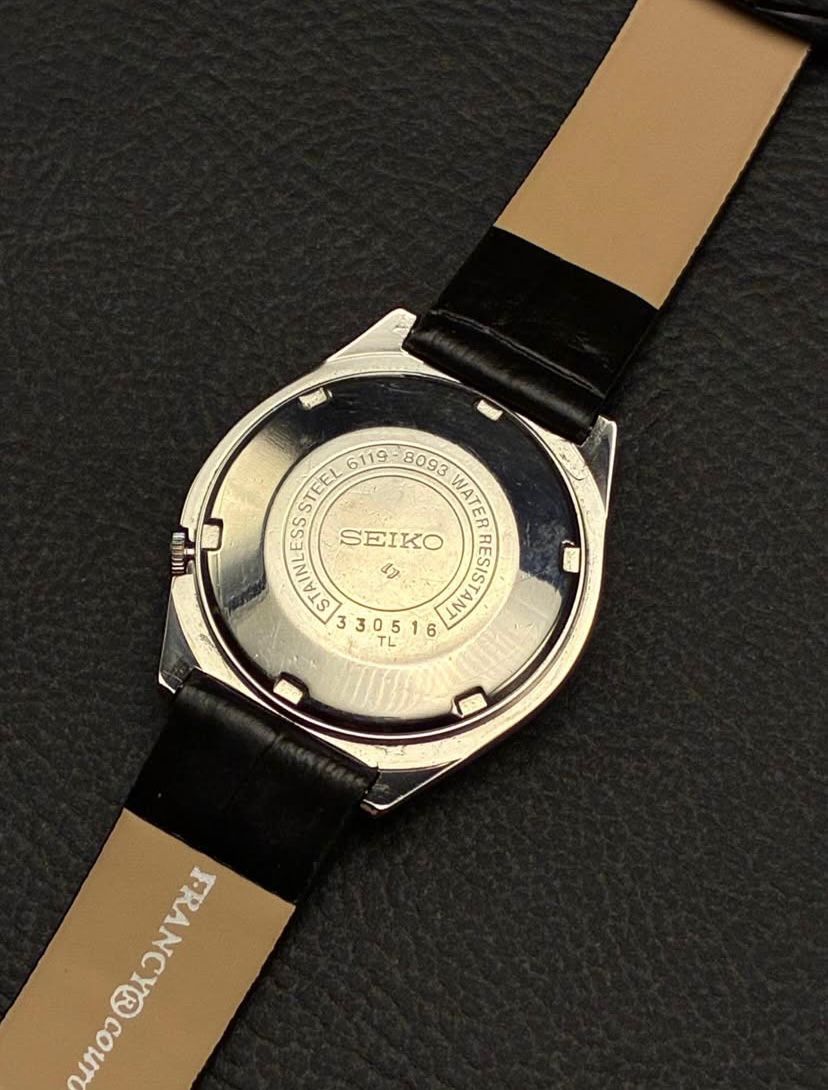 Seiko Black and Golden - Pulso