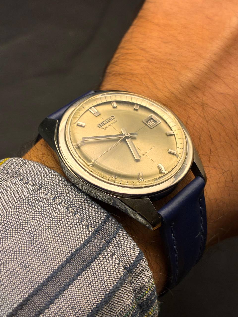 Seiko Sportmatic - Lateral