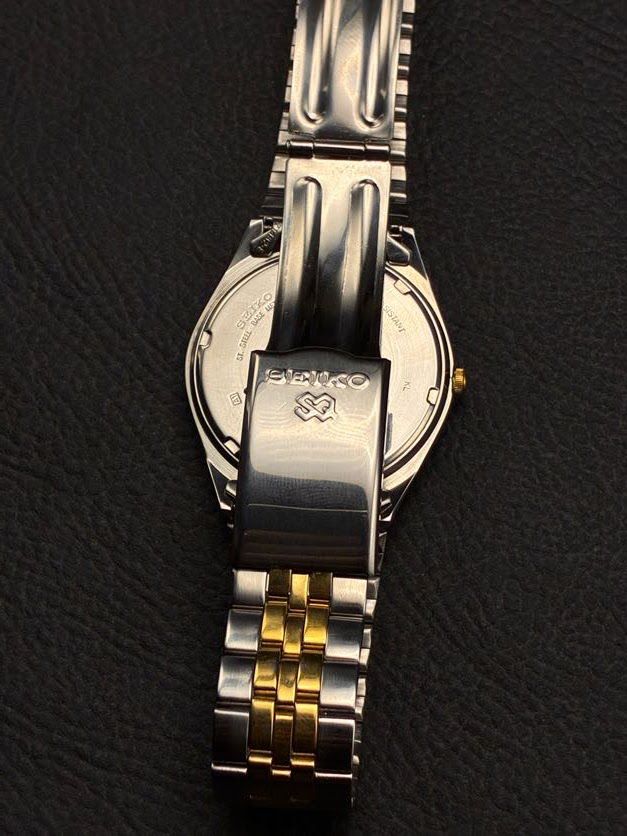 Seiko SQ Dual Tone - No pulso
